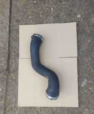 Intercooler hose/pipe