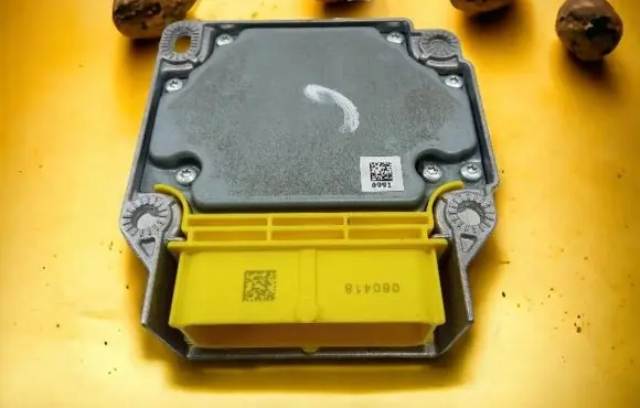 Volkswagen Touareg I Airbag control unit/module
