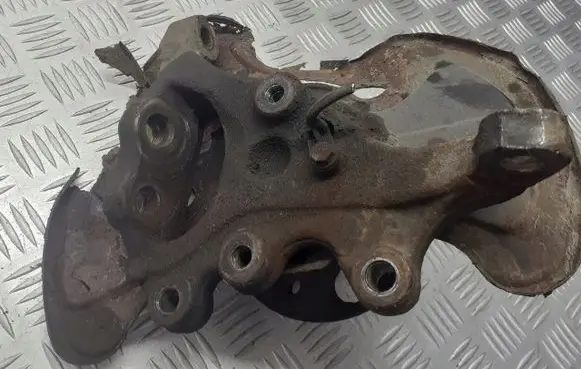 Mercedes-Benz C AMG W202 Front wheel hub spindle knuckle