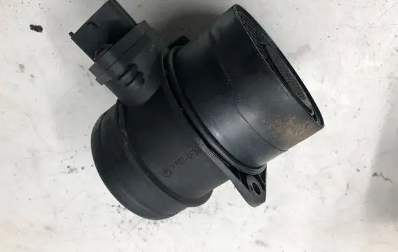 KIA Sorento Mass air flow meter 0281002554