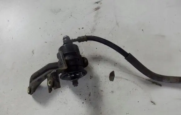 Toyota Avensis T270 Vacuum valve 9091012281