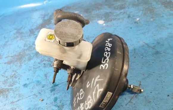 Suzuki Grand Vitara II Brake booster 5130065J20