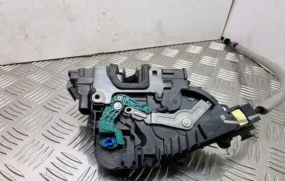 Mercedes-Benz GLE (W166 - C292) Rear door lock A2220064099