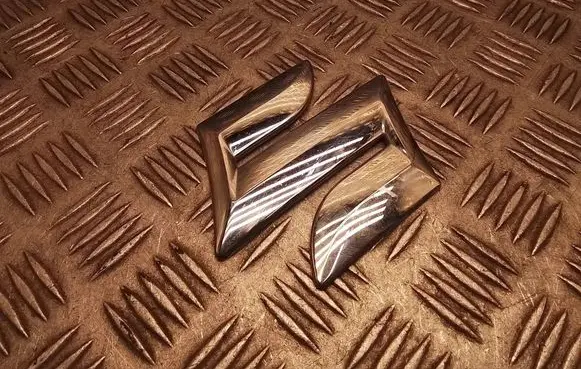 Suzuki Vitara (LY) Manufacturers badge/model letters 65J0