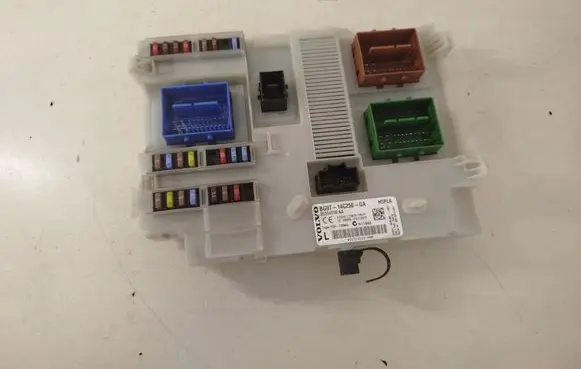 Volvo XC60 Fuse module 31314116AA BG9T14C256GA