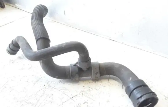 Volvo S60 Engine coolant pipe/hose