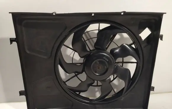 Hyundai i30 Air conditioning (A/C) fan (condenser) 253802R050 253501H000