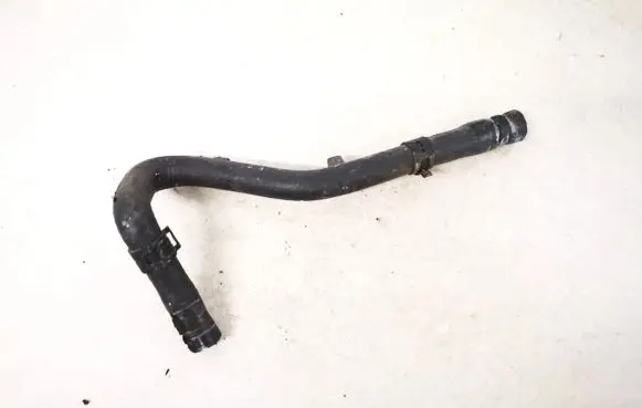 Volkswagen PASSAT B5 Engine coolant pipe/hose 8d0121107d