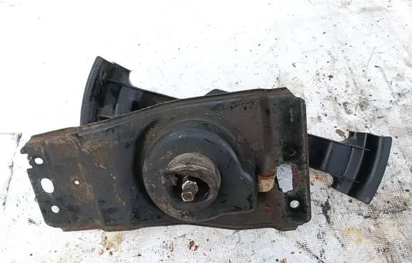 Chrysler Grand Voyager IV Spare wheel bolt t173b