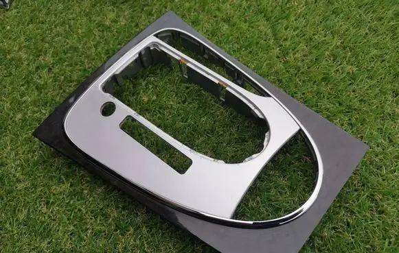 Mercedes-Benz E W124 Gear shifter surround trim plastic A2116802436 2923A