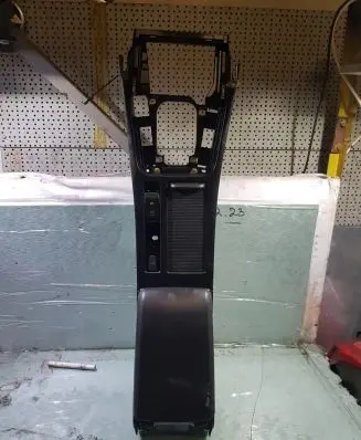 Volkswagen PASSAT B8 Center console