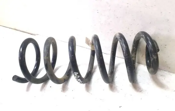 KIA Sorento Rear coil spring 55330P2060