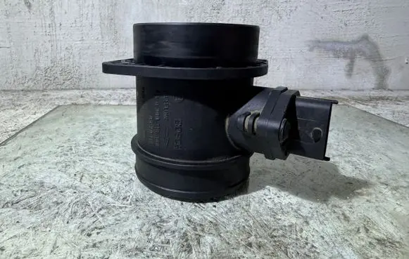 Volvo S60 Mass air flow meter 0280218088 8670115