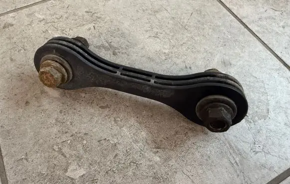 Volkswagen Amarok Front anti-roll bar/stabilizer link 2H0411317B