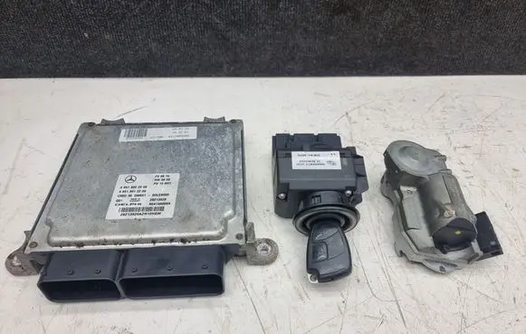 Mercedes-Benz Sprinter W906 Engine ECU kit and lock set A6519002600 A6519012200 A9069050600
