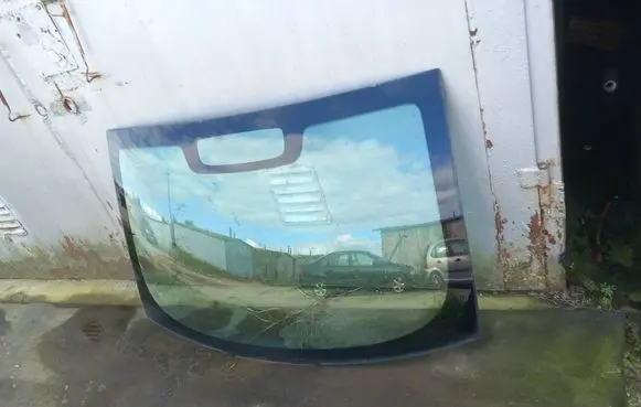 Saab 9-3 Ver2 Rear windscreen/windshield window E000184