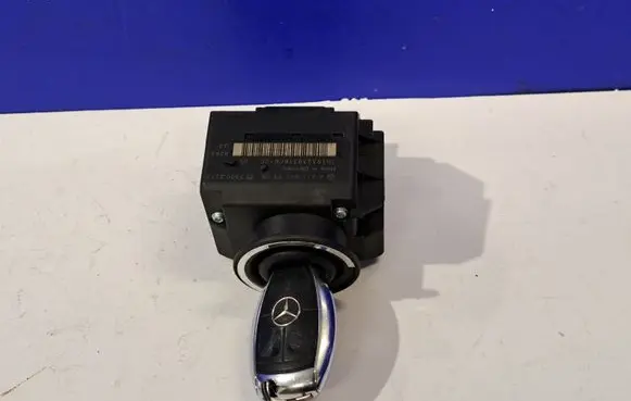 Mercedes-Benz E W211 Ignition lock A2115452308