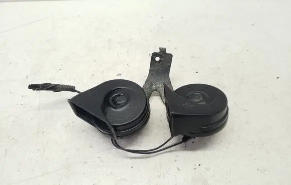 Ford Fusion II Horn signal DG9T13A805CA