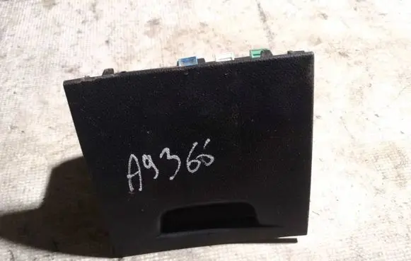 Renault Laguna III Glove box 37825x