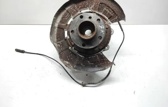 BMW X5 E70 Rear wheel hub spindle/knuckle 6770988