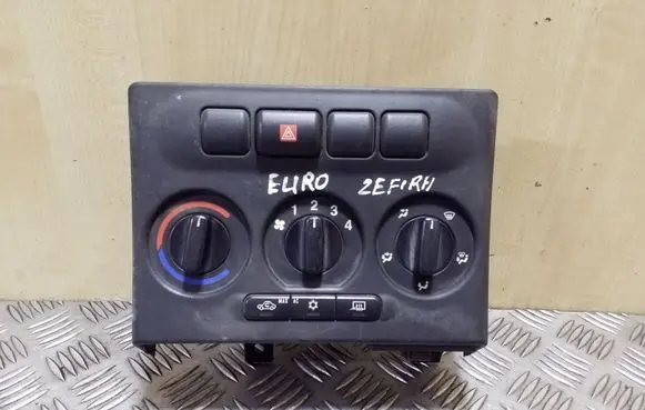 Opel Zafira A Climate control unit 90589777