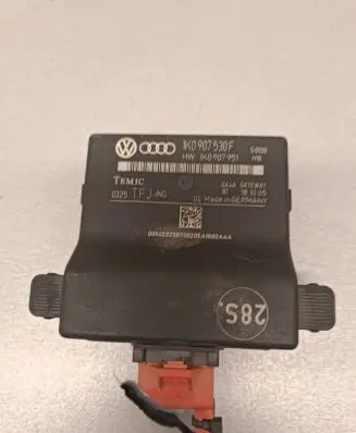 Volkswagen Touran I Gateway control module 1K0907530F 1K0907951