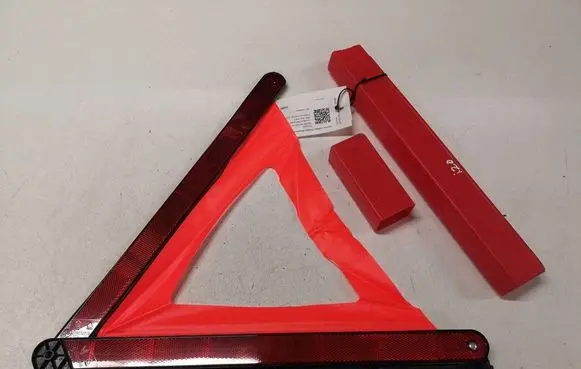Hyundai i20 (PB PBT) Emergency warning sign 43940200 27R032708
