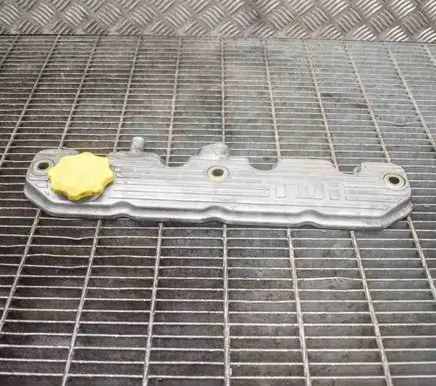 Land Rover Discovery Rocker cam cover HRC2634