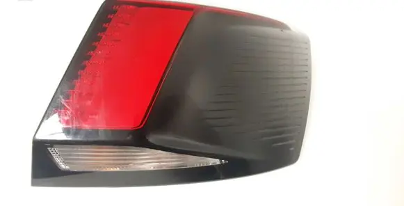 Peugeot 3008 I Rear/tail lights 9810477080