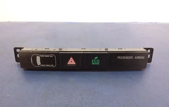Mitsubishi Outlander Other devices 8002B409A