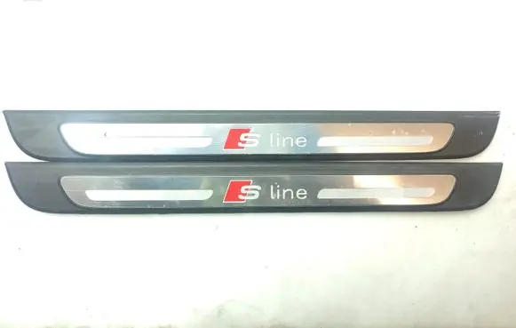 Audi A1 sill trim set (inner) 8X4853373G 8X4853373H