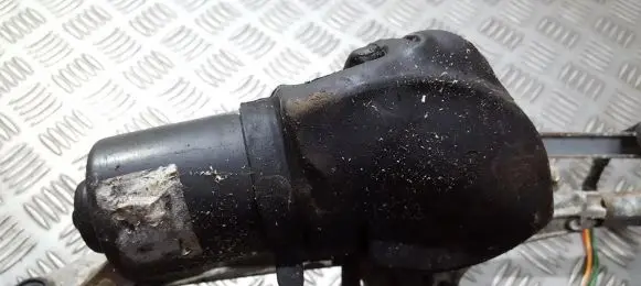 Renault Laguna I Wiper motor