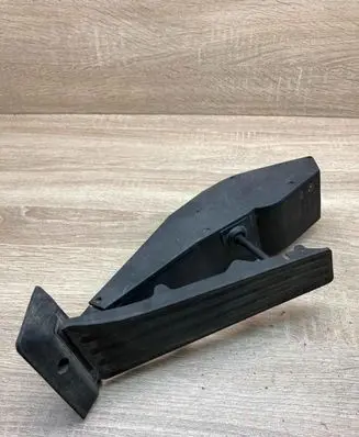 BMW 5 E60 E61 Accelerator throttle pedal 6766930