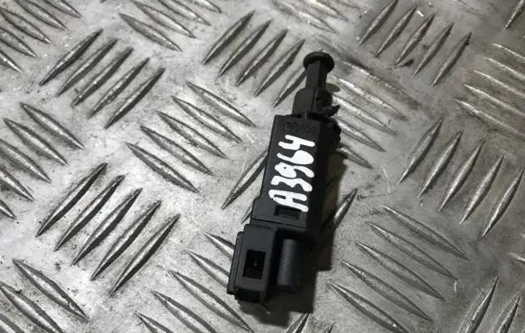 Clutch pedal sensor