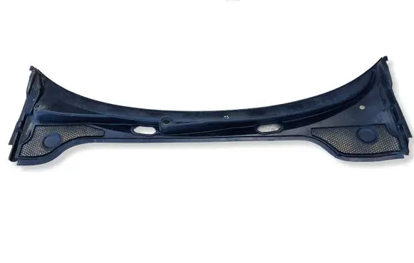Audi A3 S3 8P Wiper trim 8P1819415C