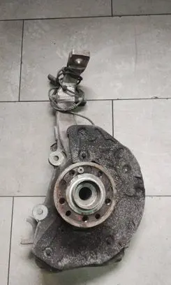 Mercedes-Benz C AMG W205 Front wheel hub spindle knuckle A2053800