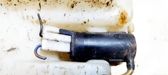 Mazda MX-3 Windscreen/windshield washer pump