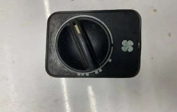 Ford Sierra Air conditioning (A/C) switch 