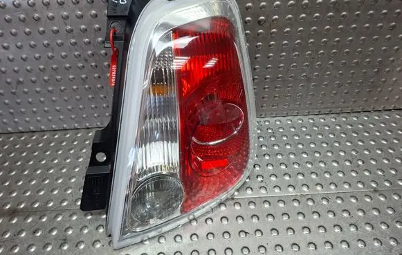 Fiat 500 Rear/tail lights S27624076