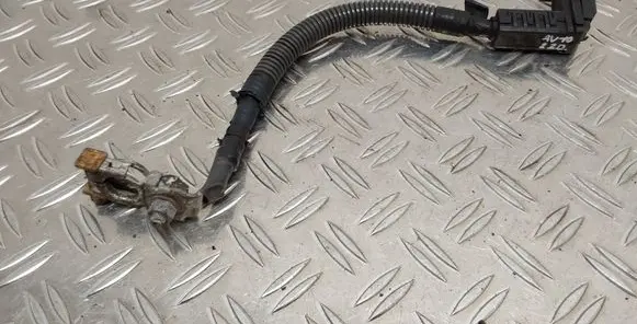 Toyota Avensis T270 Positive cable (battery) 8282320100