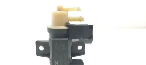 Opel Vivaro Turbo solenoid valve 8200790180