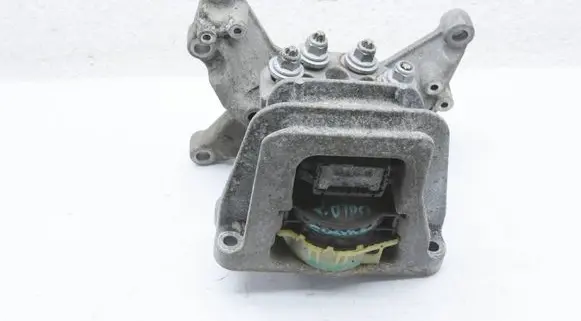 Ford Transit Custom Engine mount bracket GK216F012CC GK216030AA