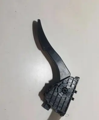 Ford Fusion II Accelerator throttle pedal DG9C9F836AD K1519232029 1000440