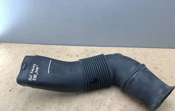 BMW 7 E65 E66 Air intake duct part 7789131 13717789131