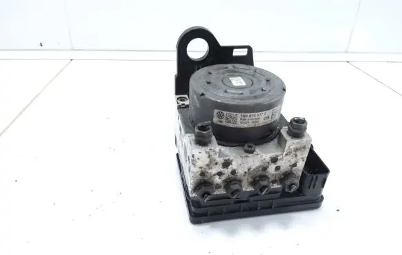 Volkswagen Golf VII ABS Pump 5Q0614517