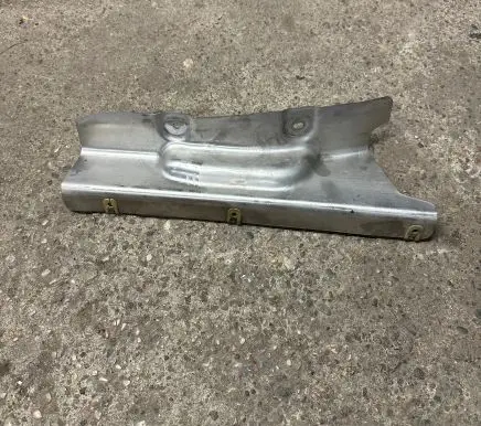 BMW 7 F01 F02 F03 F04 Heat shield in engine bay 7202854