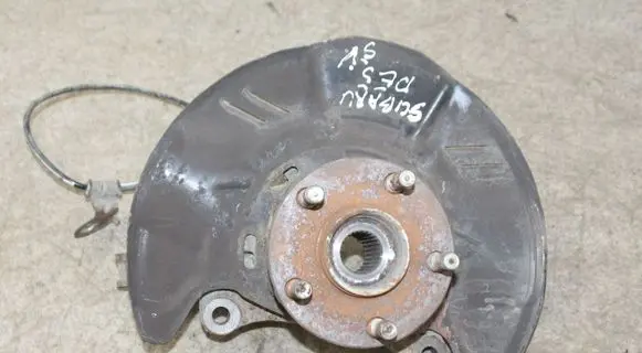 Subaru Outback Front wheel hub