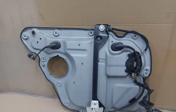 Volkswagen Touran I Sliding door window regulator with motor 1T0839730H 01879638 117122F