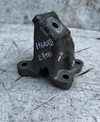 Audi A6 S6 C6 4F Engine mounting bracket 4F0199307AA