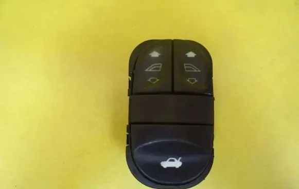 Ford Escort Electric window control switch 95AG198514AA